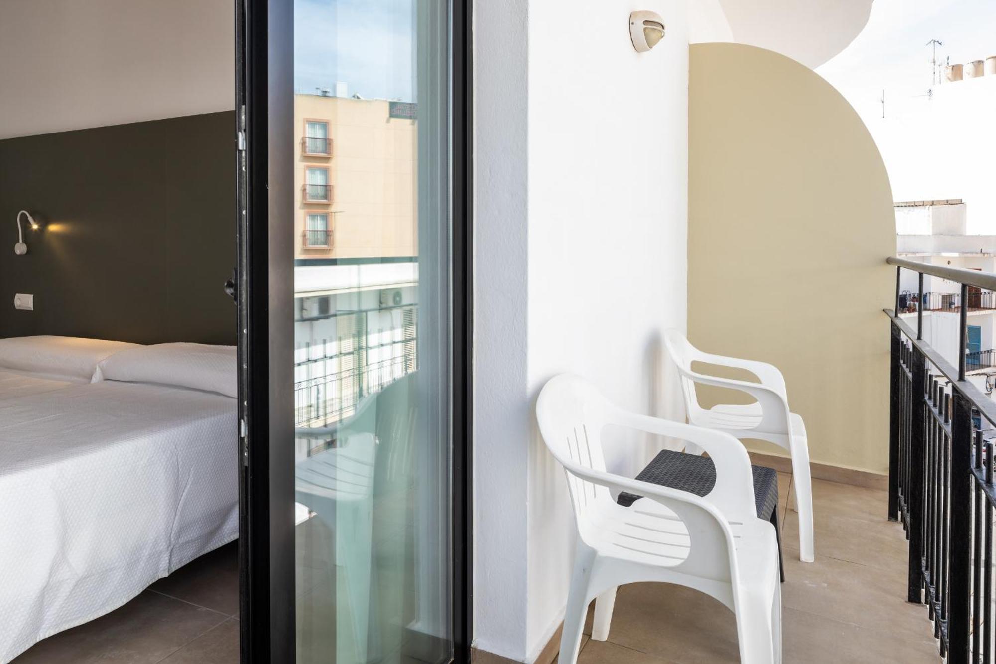 Hostal Alicante San Antonio  Luaran gambar