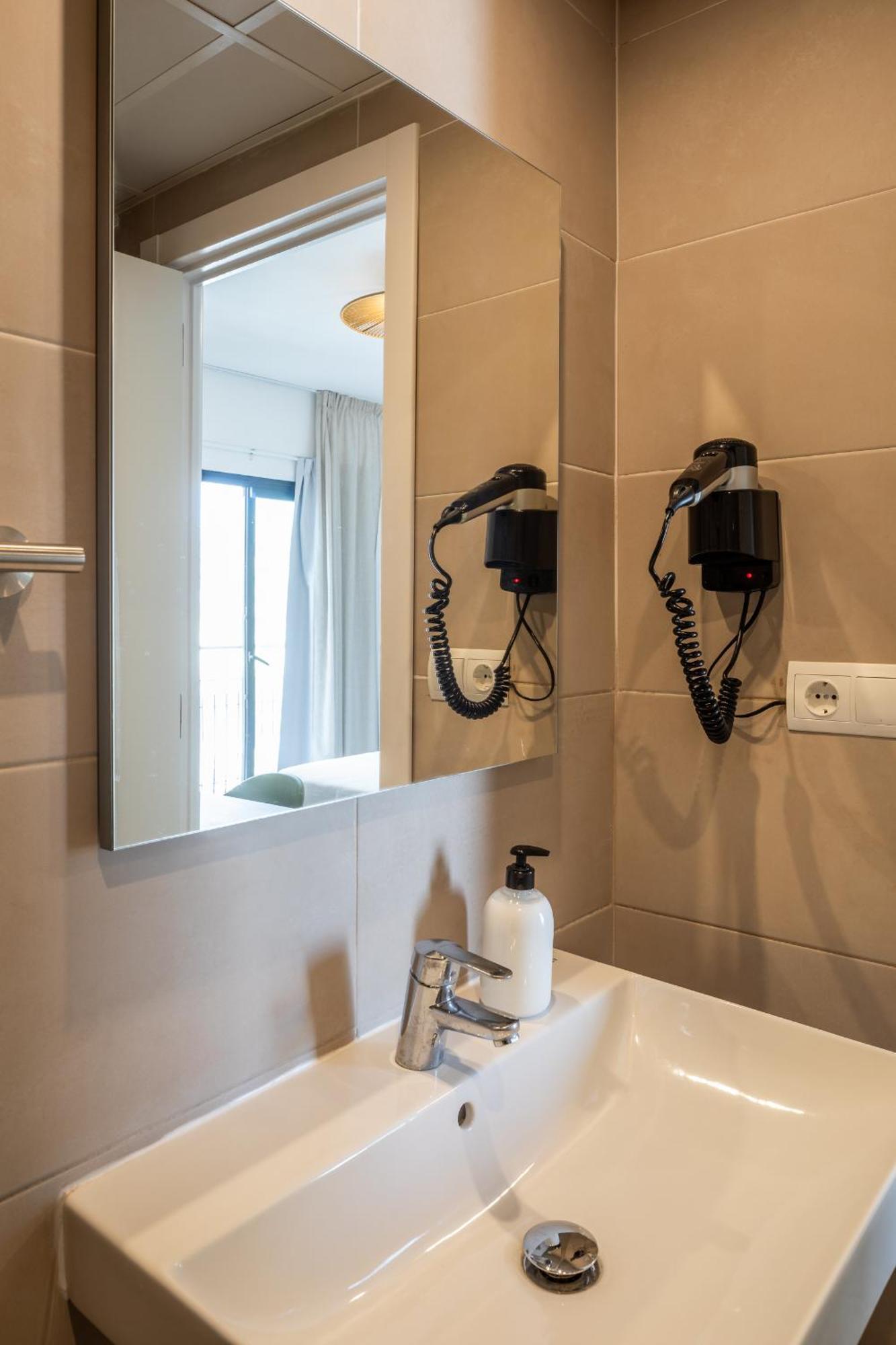 Hostal Alicante San Antonio  Luaran gambar