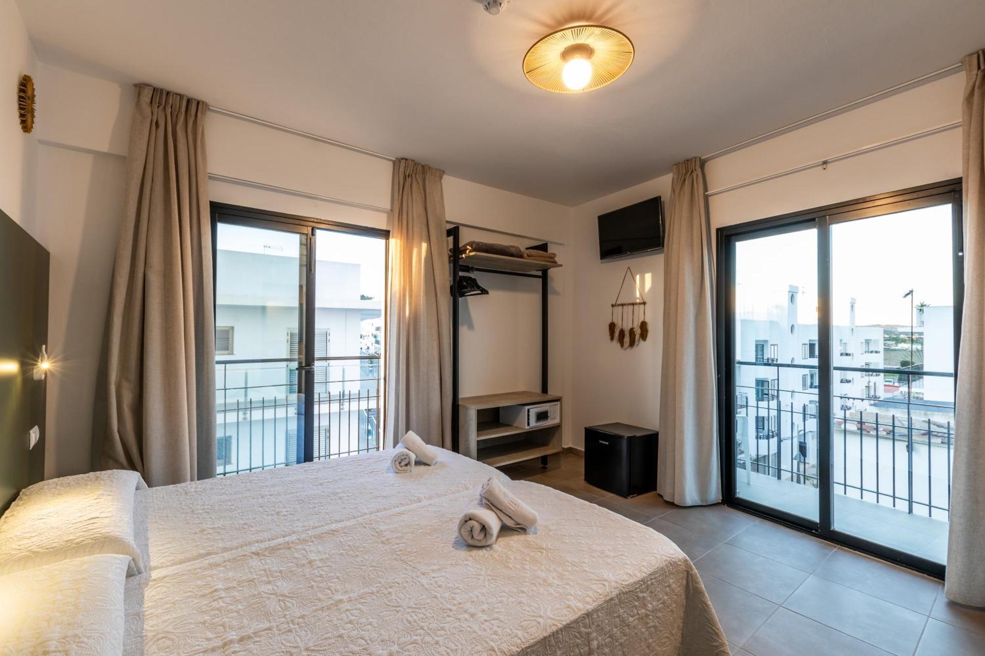 Hostal Alicante San Antonio  Luaran gambar